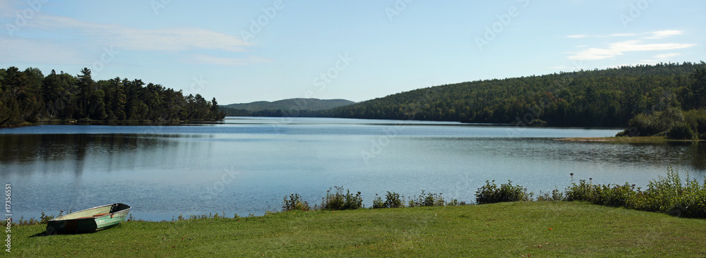 Naklejka premium Summer camp on an alpine lake