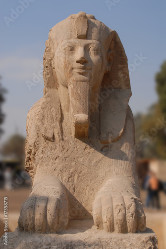 Alabaster Sphinx männlicher Löwe mit Männerkopf
