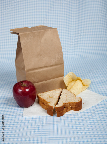 Students Sack Lunch