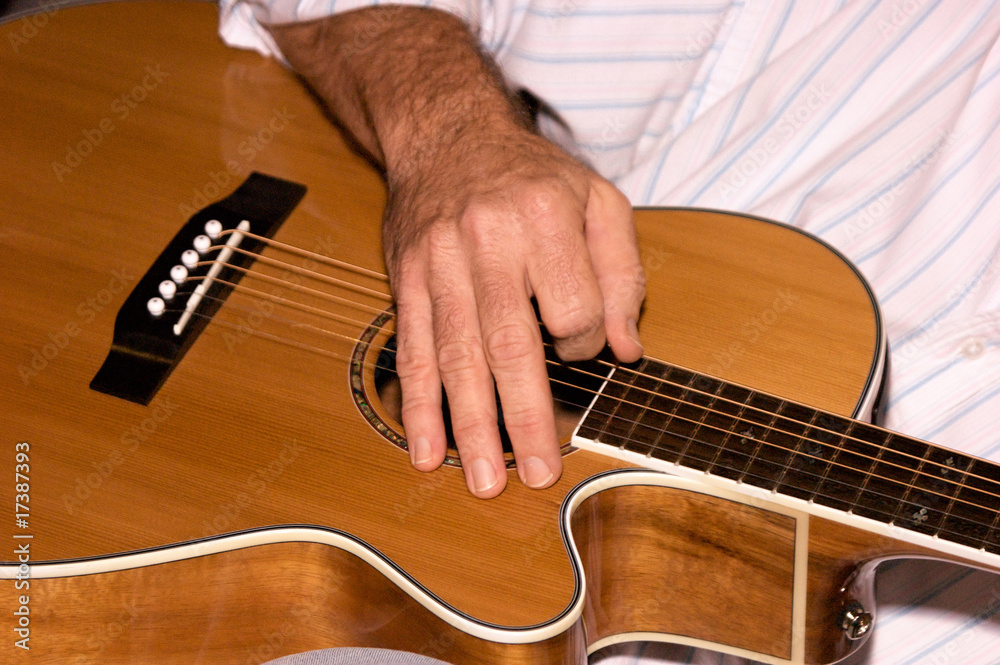 Naklejka premium man playing guitar