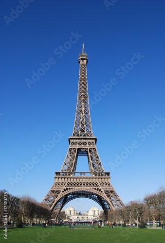 Fototapeta Naklejka Na Ścianę i Meble -  The Eiffel Tower