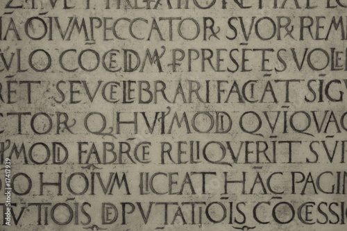 Średniowieczny łaciński katolicki napis
