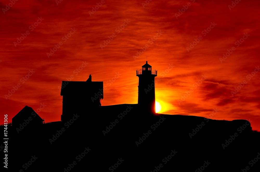 Maine's Cape Neddick Lighthouse at Sunrise Maine's Cape Neddick Lighthouse at Sunrise