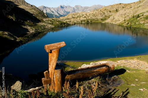Lago con fontana photo