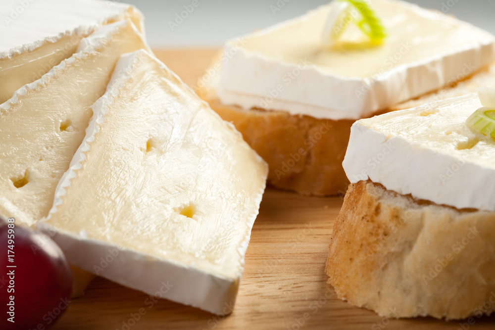 Camembert - mini sandwiches