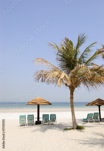 Fototapeta Naklejka Na Ścianę i Meble -  Beach at luxurious hotel, Dubai, UAE