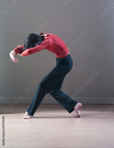 Fototapet danseuse en rouge et noir