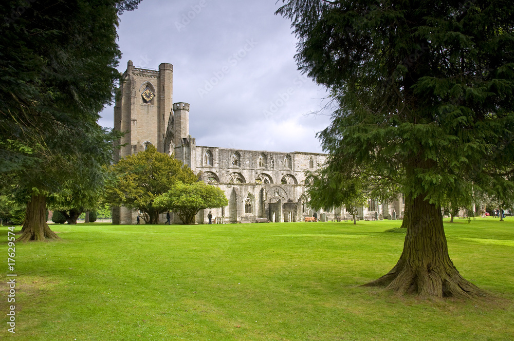 Fototapeta premium Dunkeld cathedral Scotland