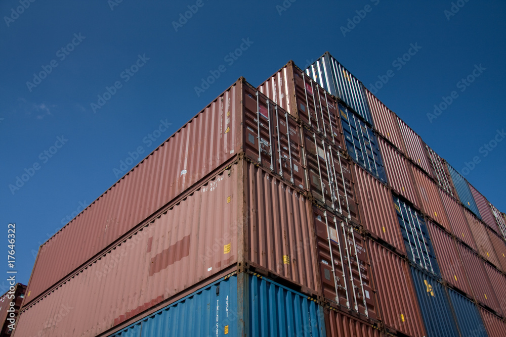 Container Container