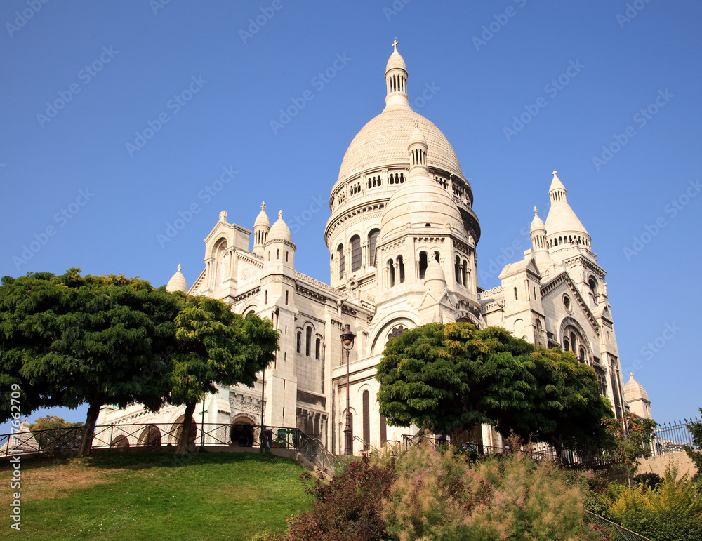 View up towards the Sacre Coeur Cathedral on Montmartre