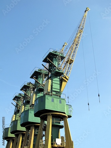 crane transshipment