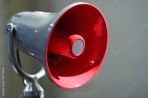 Laut sprechen