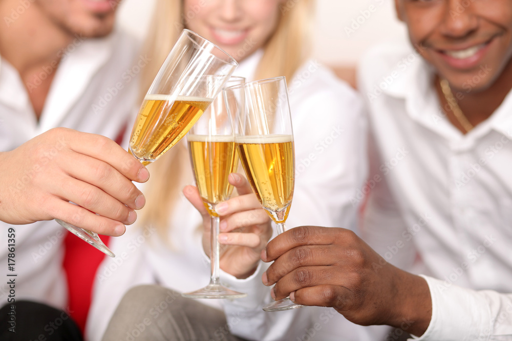 freunde machen zuhause party freunde machen zuhause party