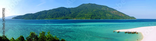 Fototapeta Naklejka Na Ścianę i Meble -  Panoramic view of Kho Adang island, Andaman sea