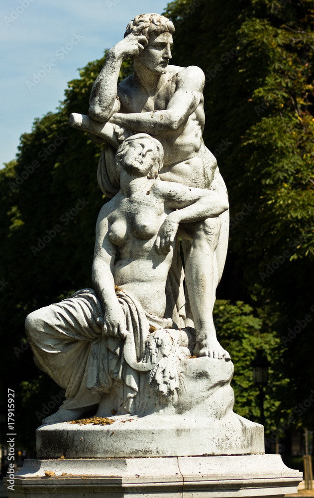 Statue du jardin Marco-Polo à Paris
