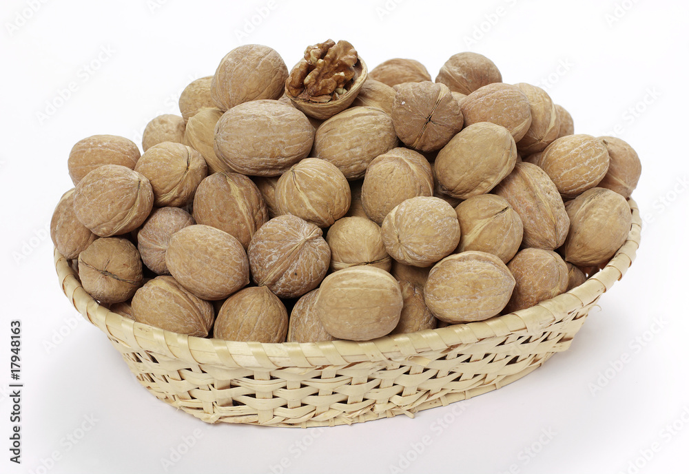 Noci nel cestino Noci nel cestino
