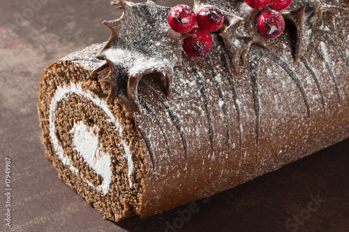 Canvastavla Christmas Yule Log Close Up