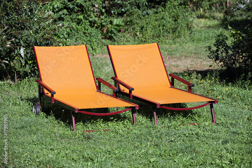 Εκτύπωση καμβά sieste dans le jardin
