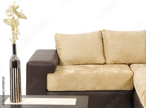 Interior modernista con sofá en piel y  velour. México photo