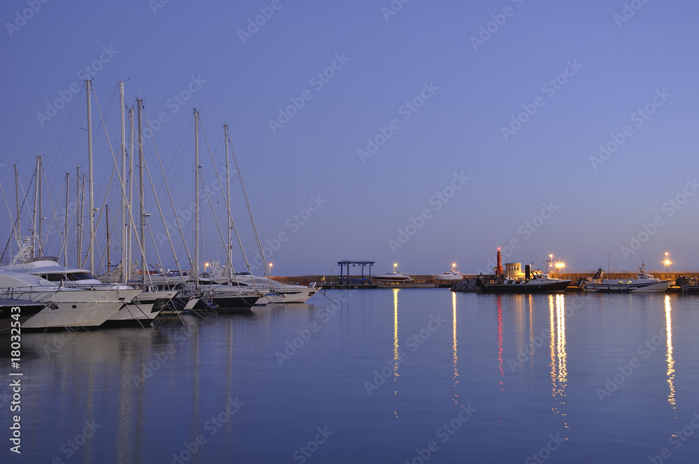 Obraz premium Evening port.