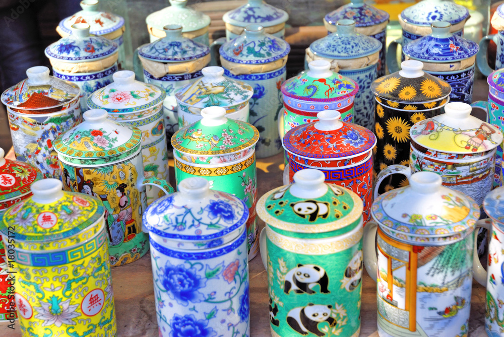 Obraz premium China Shanghai Yuyuan market tea pots.