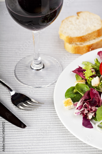 detail of a mixed salad with croutons