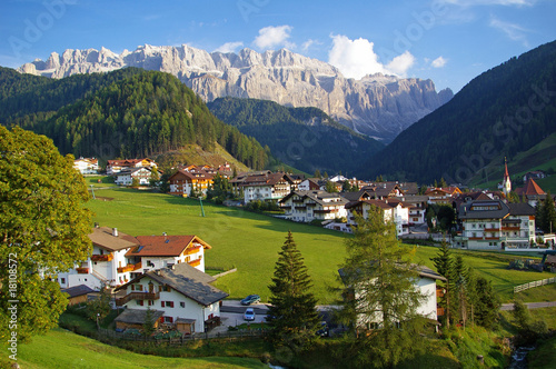 Postkarte von Wolkenstein - Gr  dnertal mit Sellastock