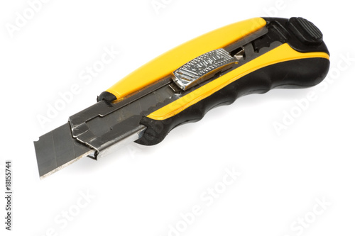 Sharp retractable utility knife with yellow plastic handle