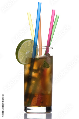 coctail with straws