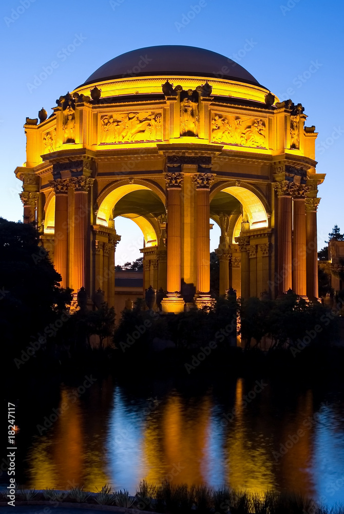 Palace of fine Arts at night in San Francisco