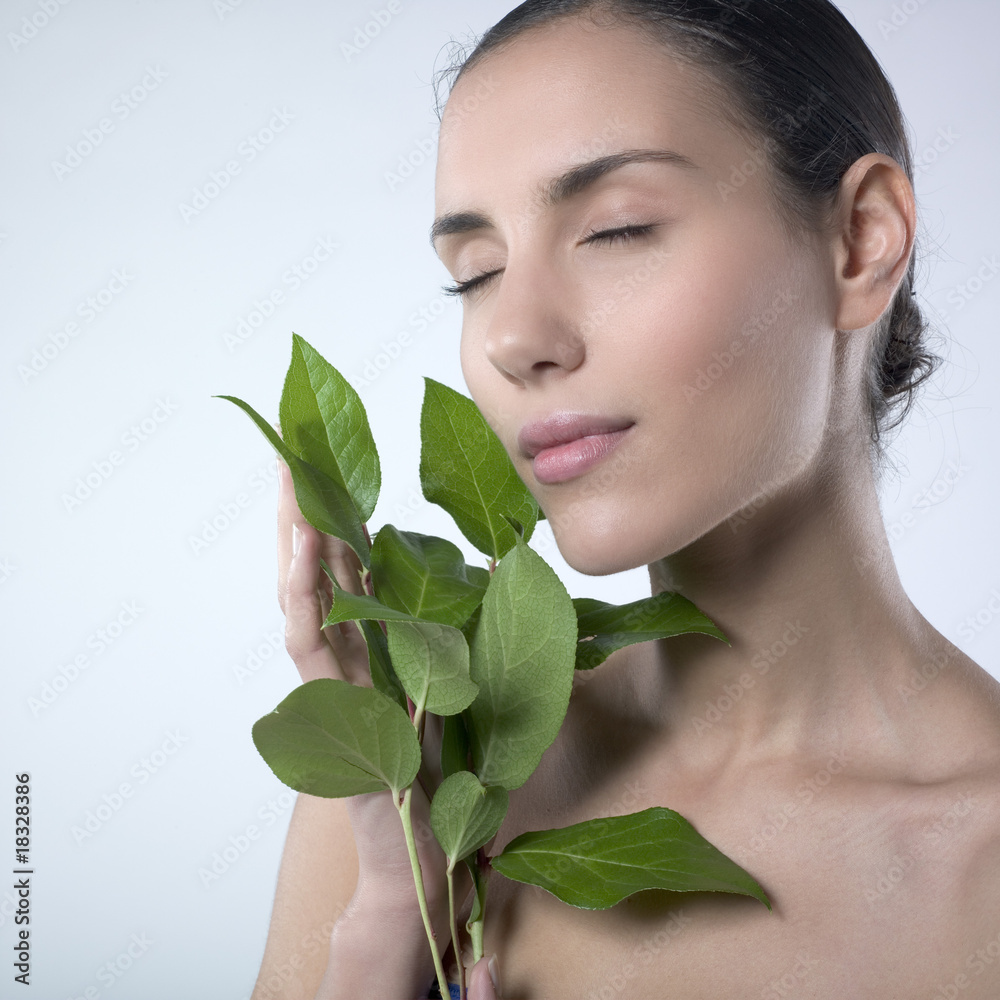jeune femme méditation plante relaxation jeune femme méditation plante relaxation