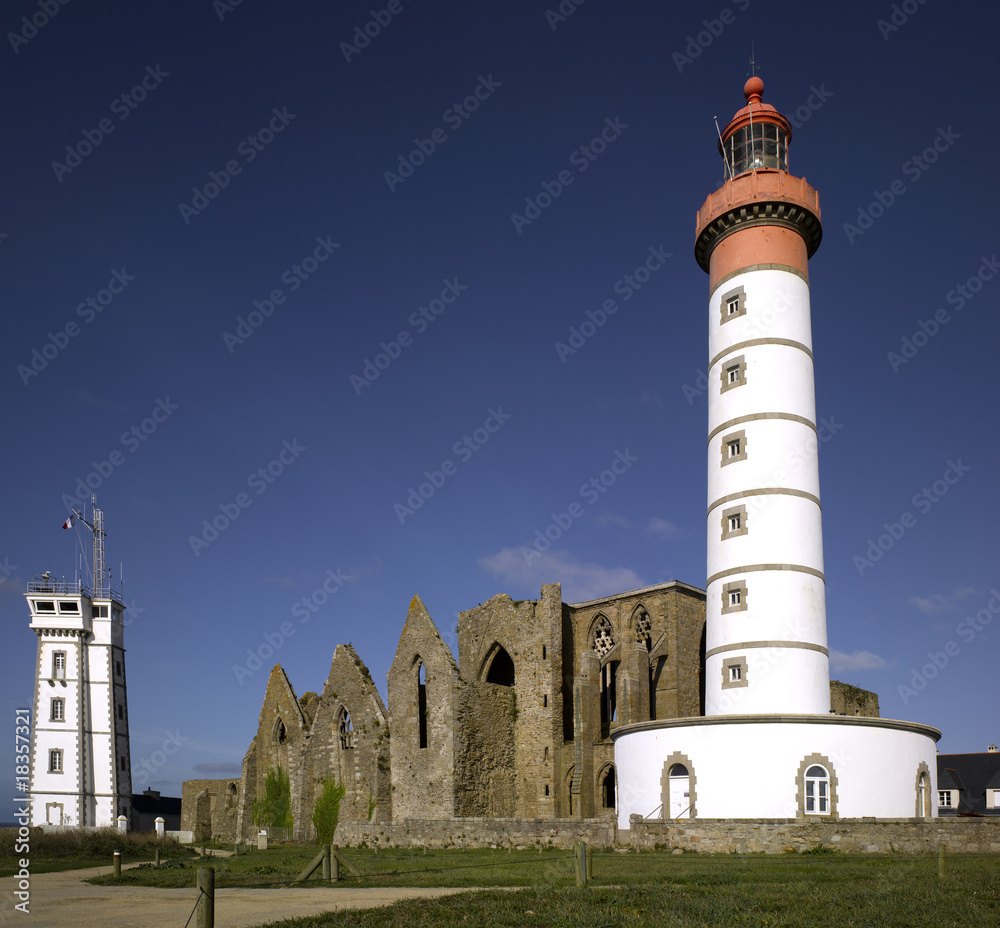 Brittany :  saint Mathieu lighthouse  and old abbey ruins