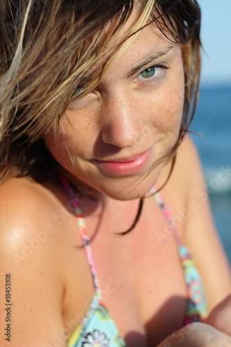 smiling bikini woman © AustrianImages.com