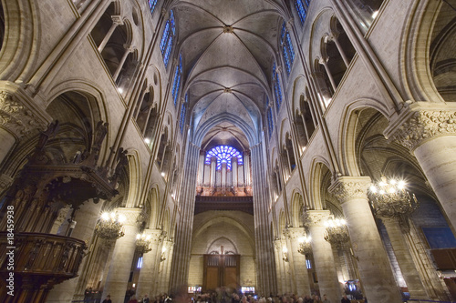 france; Paris; Notre-Dame : intérieur, orgue et chaire
