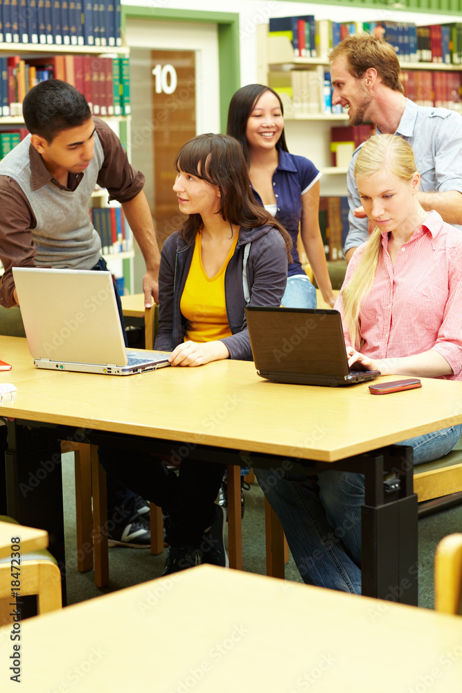 Fototapeta premium Gemeinsam lernen