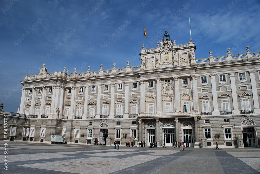 Face au Palais Royal de Madrid