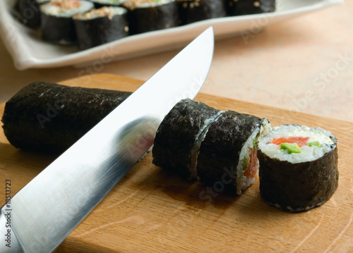 Sushi cutting
