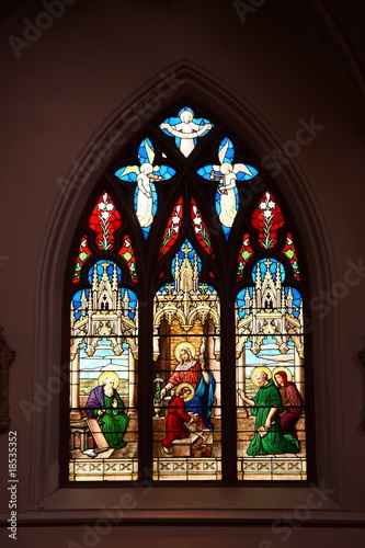 vetrata di chiesa