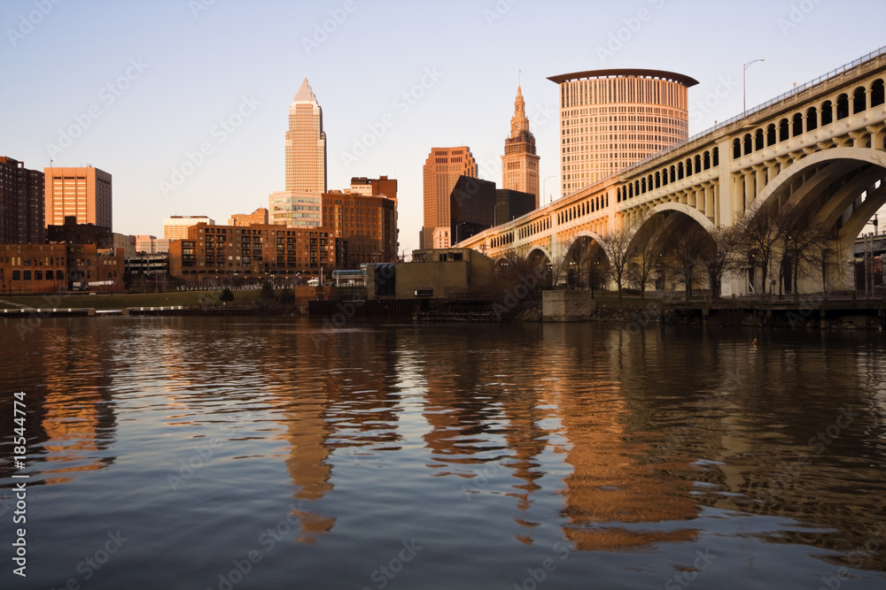 Obraz premium Cleveland at sunset