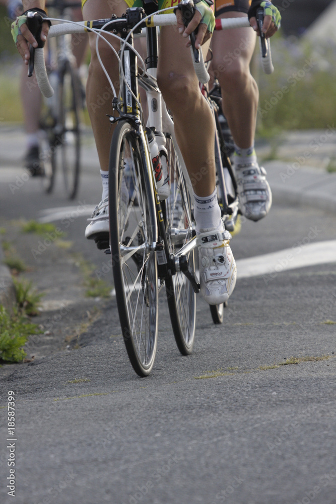 Naklejka premium wheels during a cycling race