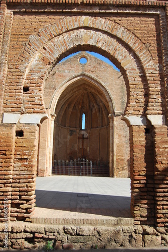Detalle puerta, Iglesia de San Martín, Niebla. #18667726