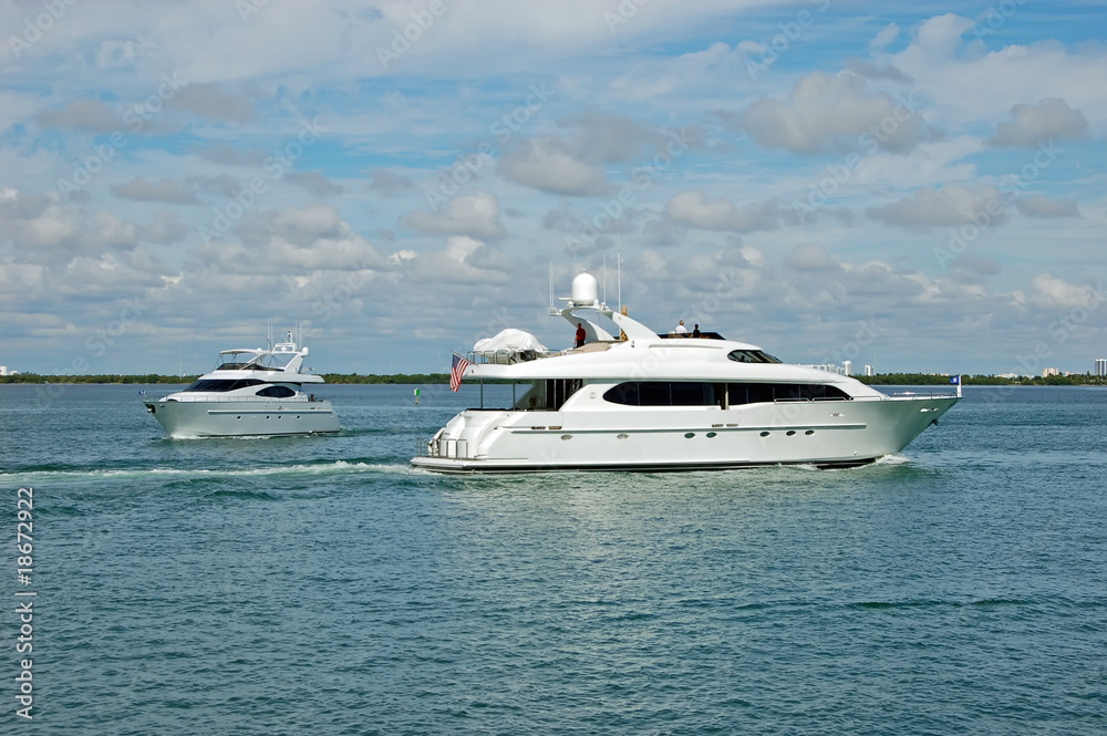 Luxury Yachts on the Florida Intercoastal Waterway