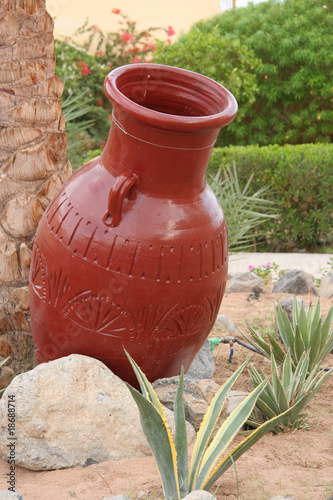 Obraz na płótnie Decorative earthen jug, Egypt, Hurghada w salonie