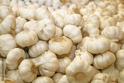 Heap with garlic
