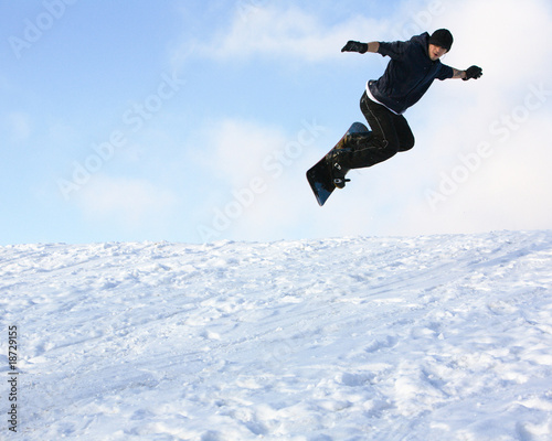 Young man on snowboard © Alexey Fursov