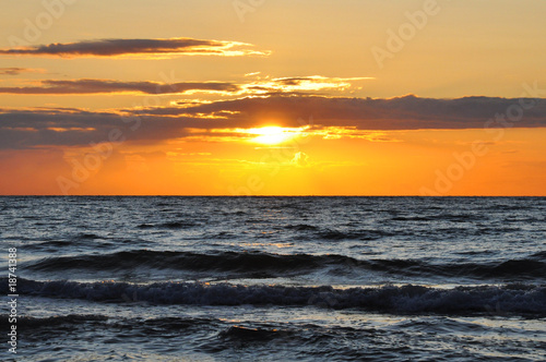 Sonnenuntergang am Meer photo