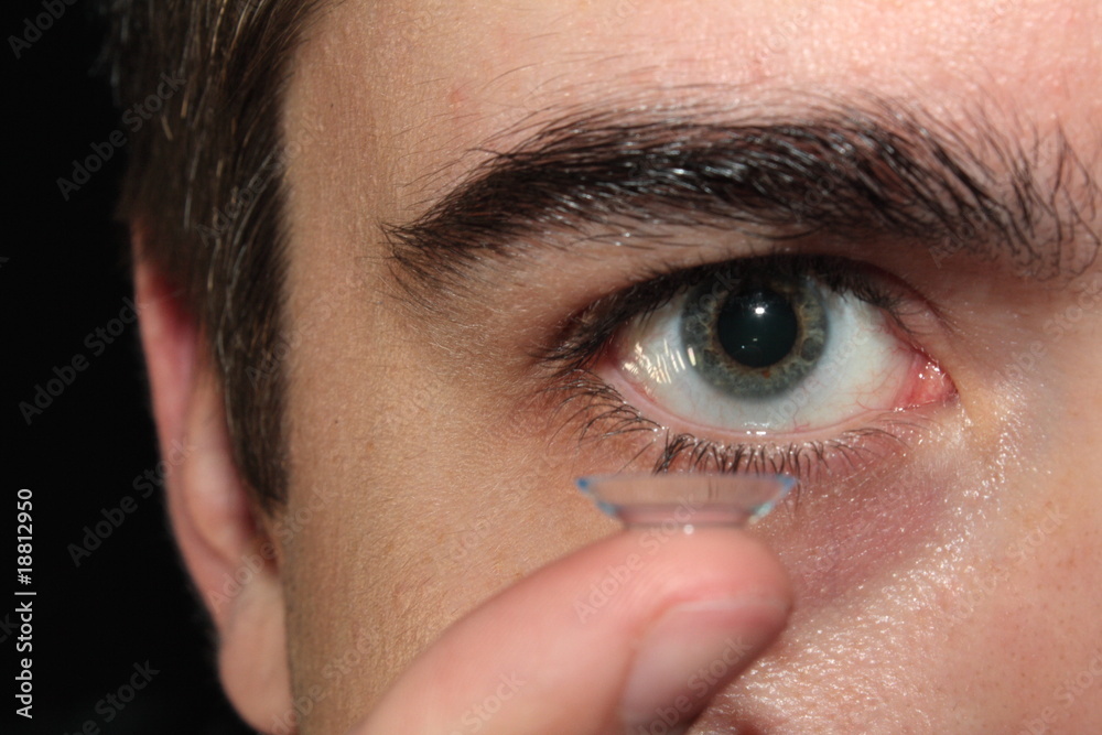 Fototapeta premium Kontaktlinse