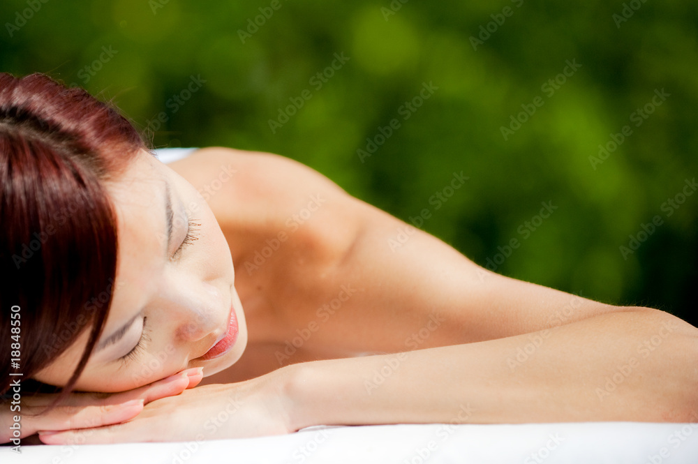 Obraz premium Woman Lying Down