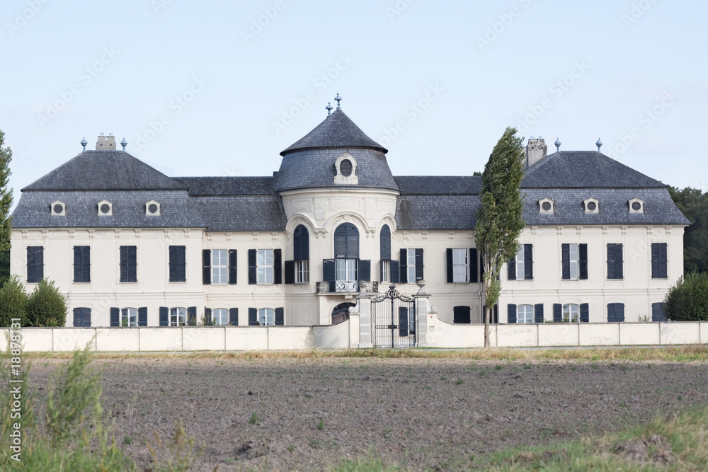Schloss Niederweiden in Österreich