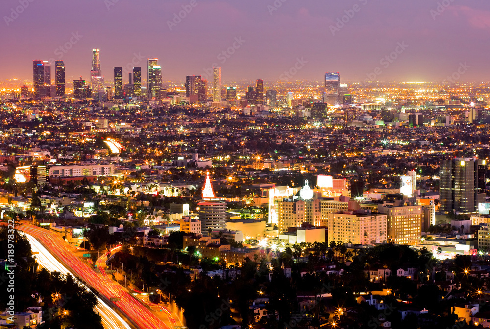Naklejka premium Los Angeles i Hollywood nocą